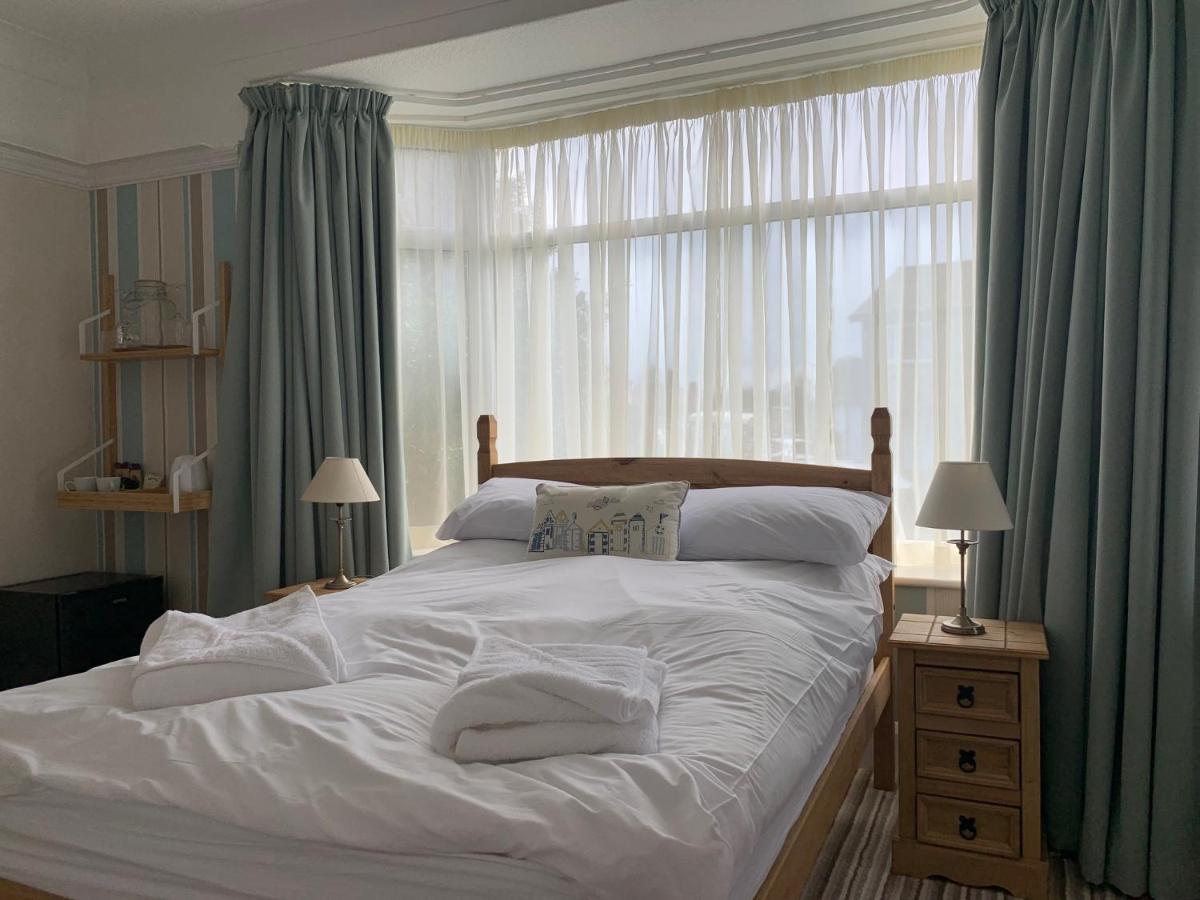 Holly Trees Bed & Breakfast Seahouses Exterior photo